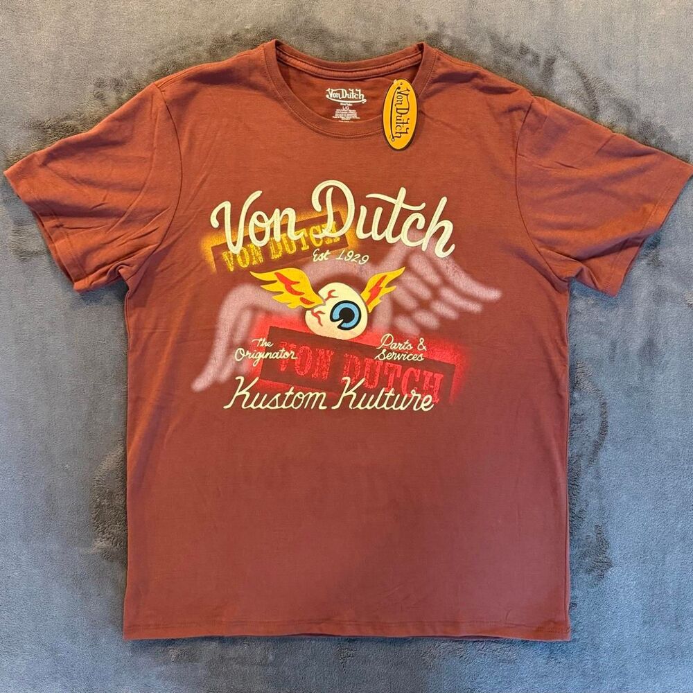 Von-dutch Men's Brown and Burgundy T-shirt